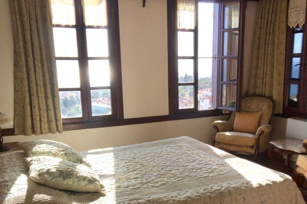 Hatırlı & Nohut Oda › Odalar | Altınoluk Otel Rezervasyonu